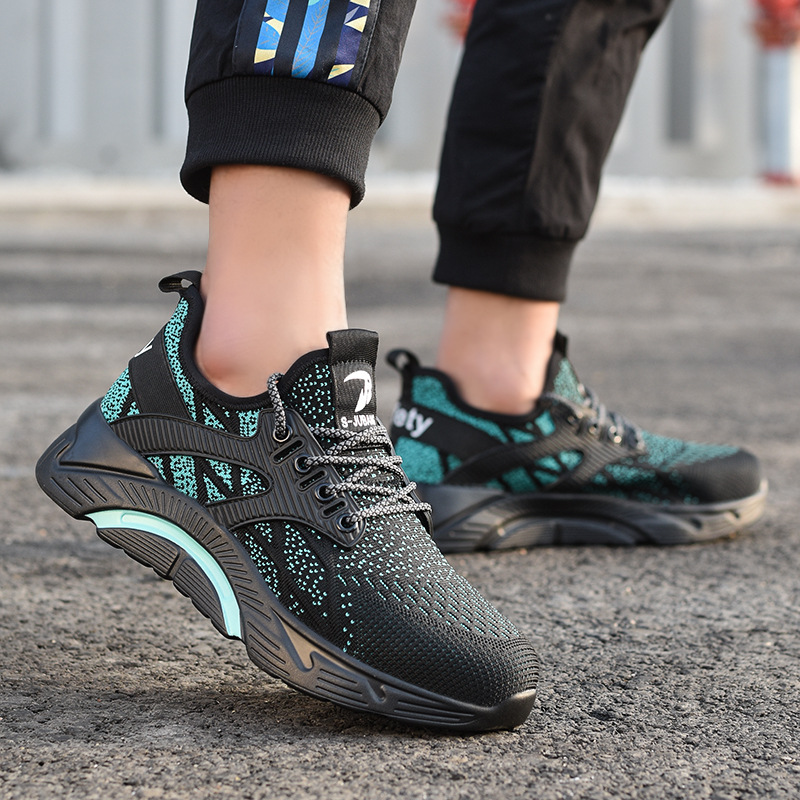 Lightweight and breathable protective safety shoes 94