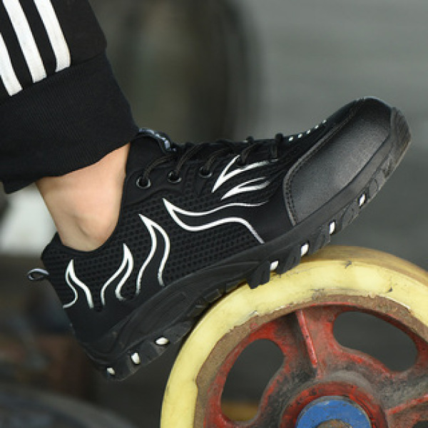 Low-cut wear-resistant safety shoes 64